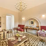 Dimora Clementina 4* פוטיניאנו