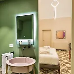 Bed & Breakfast Dimora Clementina 4*