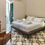 Dimora Clementina Bed & Breakfast 4*