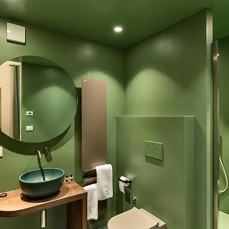 לינה וארוחת בוקר Dimora Clementina 4*