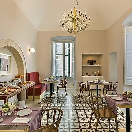 Dimora Clementina 4*